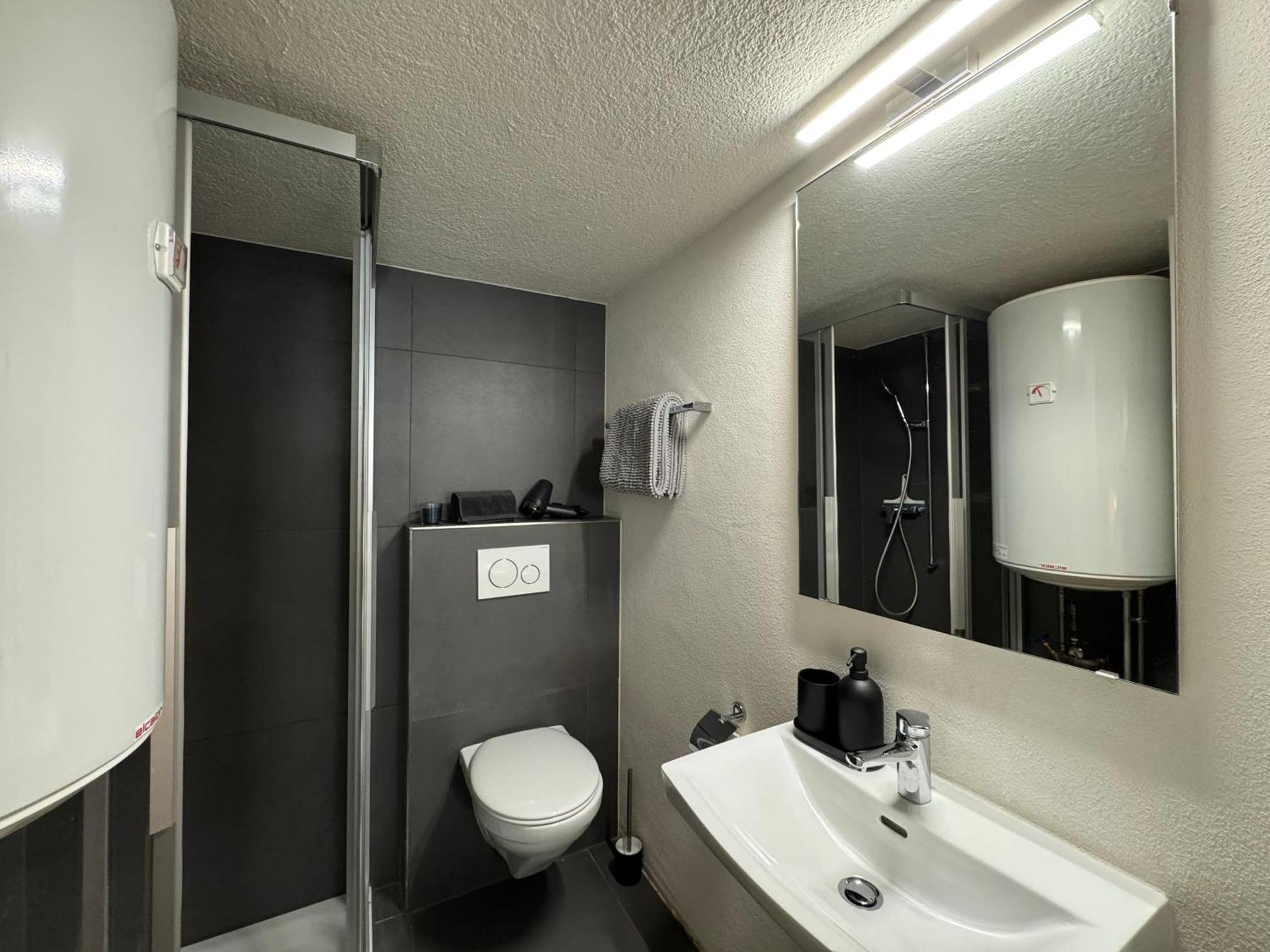 Appartement Au Rez-De-Chaussee En Vieille Ville De Porrentruy Eksteriør bilde